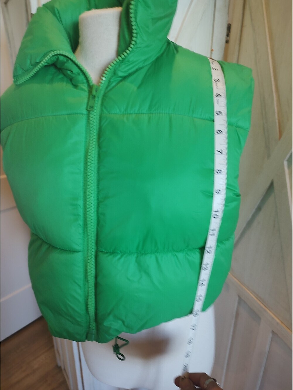 Miss Sparkling Cropped Green Puffer Vest XL #StreetwearDaily #CasualStreetwear